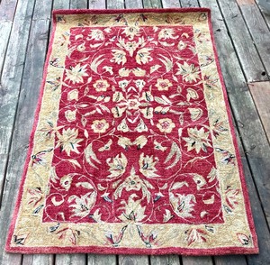 lot 457 image: Safavieh Anatolia 100% Wool Pile Area Rug