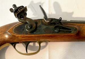 lot 483 image: Vintage Italian Pistol Reproduction