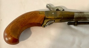 lot 485 image: Vintage Reproduction Pistolet