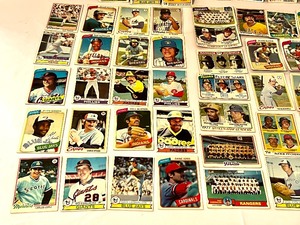 lot 459A image: Variety of Vintage Baseball Cards