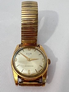lot 466A image: Vintage Mens Elgin Wristwatch