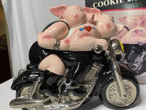 lot 524 image: Hand Painted Biker Hogs Cookie Jar