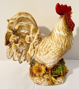 lot 307 image: Weathered Rustic Looking Ceramic Rooster Figurine