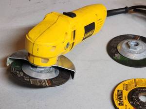 lot 341B image: DeWalt Electric Hand Grinder