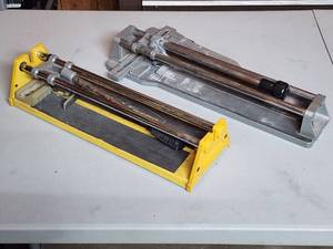 lot 383B image: (2) Tile Cutters