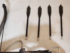 lot 540 image: Handheld Cross BowPistol and BB Gun