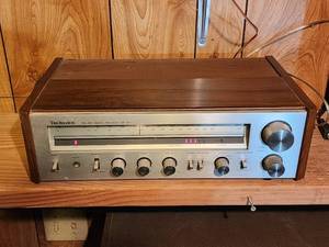lot 530B image: Technics FMAM Sterio Receiver Model SA-101