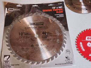 lot 336B image: Assorted Table  Miter Saw Blades