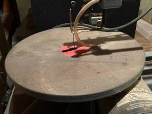 lot 3 image: Delta Saw