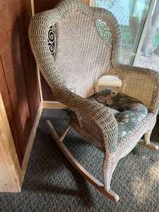 lot 73 image: Wicker Rocking Chair