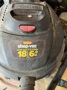 lot 74 image: Shop Vac 18 Gallon