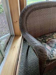 lot 71 image: Wicker Love Seat
