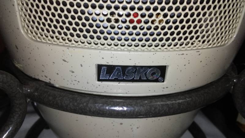 lot 45X image: Lasko Ceramic Heater with Remote Control.