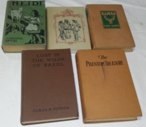 lot 260 image: Books 5 Good condition and vintage.