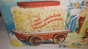 lot 265 image: The Great American Popcorn Machine original box.