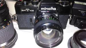 lot 335 image: Minolta 35 mm camera and accessories.