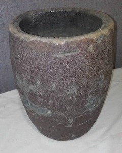 lot 357 image: Crucible Melting Pot