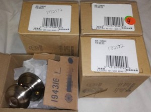 lot 410 image: Brushed Nickel Fixed Knobs. (4)