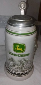 lot 424 image: John Deere Stein.