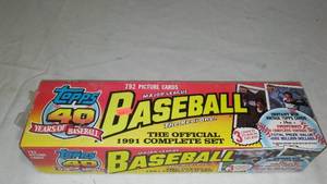 lot 433 image: Topps MLB 1991 set of trading cards.