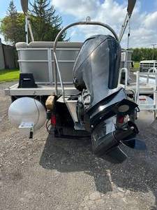 2020 Bennington 23 SLX Tri Toon