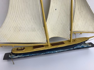 lot 200 image: Vintage Cast Aluminum Nautical Clipper Ship Wall Sculpture