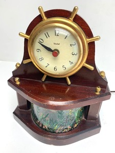 lot 193 image: Working Vintage Lighted Clock wMotion Lamp