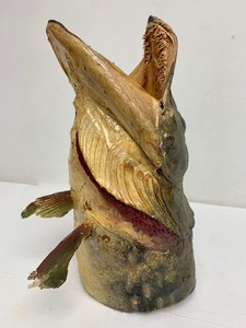 lot 190 image: Vintage Taxidermy Genuine Muskie Head Wall Mount