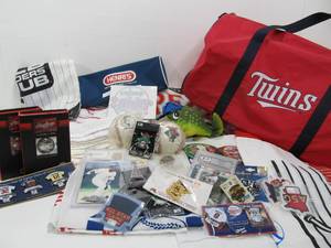 lot 123 image: Very Nice Large Lot of MN Twins & Other Baseball Memorabilia