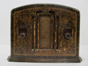 lot 142 image: Working Vintage 1934 PHILCO Model 59C Radio