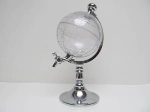 lot 293 image: Fun Globe Whiskey  Wine Decanter Home Bar Airtight Liquid Dispenser