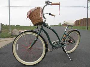 lot 232 image: Very Nice ELECTRA Ladies Cruiser Bicycle
