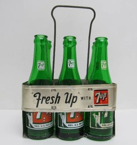 lot 242 image: Vintage 7UP Metal Advertising Bottle Carrier wBottles