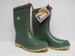 lot 267 image: Brand New KAMIK Canada Mens Waterproof Boots - Size 11