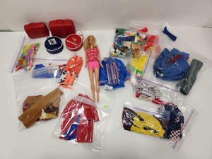 lot 316 image: Great Vintage BARBIE Lot wMany Outfits & Accessories