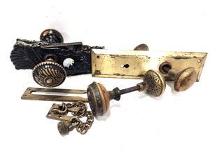 lot 323 image: Lot of Antique Door Hardware