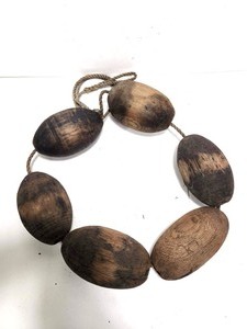 lot 326 image: Old Vintage Wood Fishing Floats