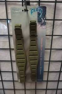 lot 28 image: Quake Industries The Claw Non Slip Tree Stand Over The Shoulder Carry Straps