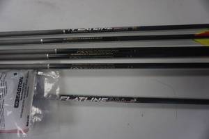 lot 45 image: 6 - Easton Flatline DOA Super Lite Carbon Arrows