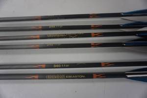 lot 51 image: 6 - Easton Carbon Excel Carbonaerus Carbon Arrows