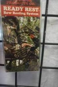 lot 81 image: 2 - Predator Products Ready Rest Bow Resting System