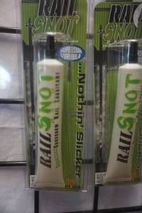 lot 125 image: 2 - Rail Snot Superior Cross Bow Rail Lubricant