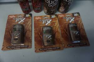 lot 180 image: Hunters Camo and Scent Package