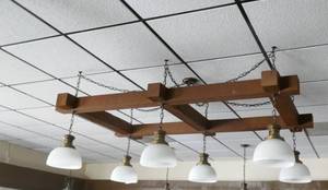 lot 11 image: Square light fixture with 6 lights