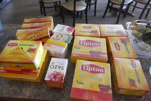 lot 20 image: Bunch of tea