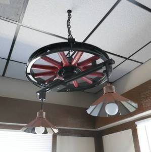 lot 28 image: Very neat wood spoked wheel hanging light