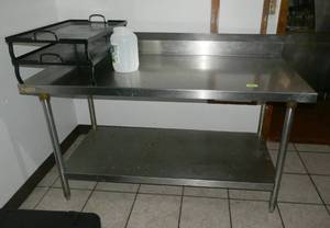 lot 64 image: Stainless table 60x30x33 tall
