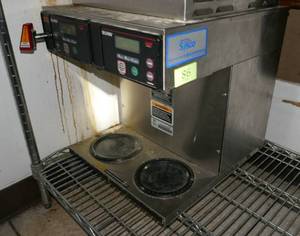 lot 86 image: Bunn coffee maker