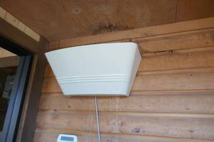 lot 94 image: Two Entry way light fixtures