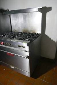 lot 96 image: Vulcan 6 burner rangeoven - works